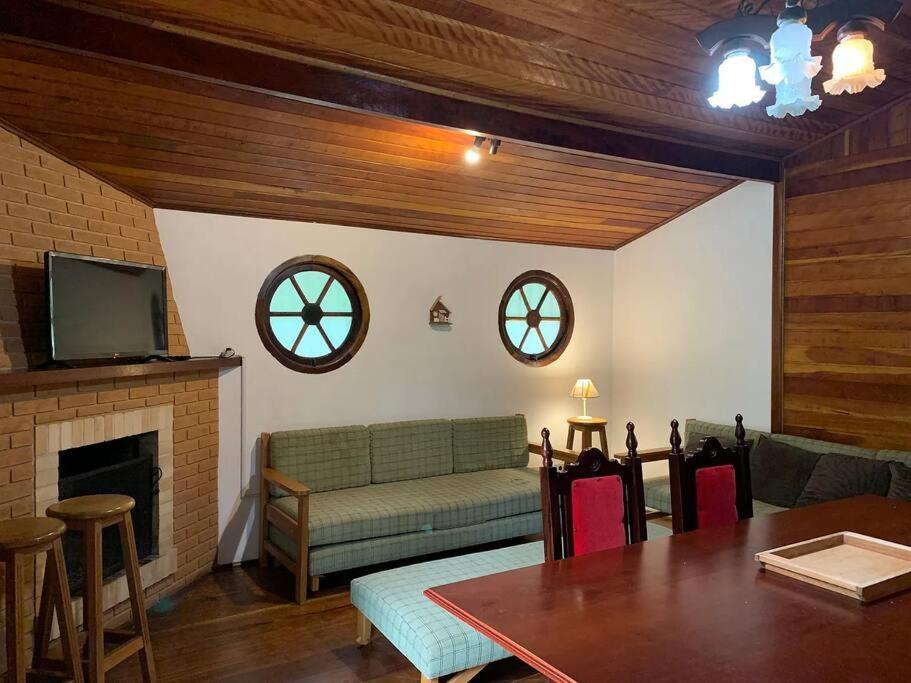 Confortavel Casa Com Lareira 10Min Capivari กังโปสดูจอร์เดา ภายนอก รูปภาพ